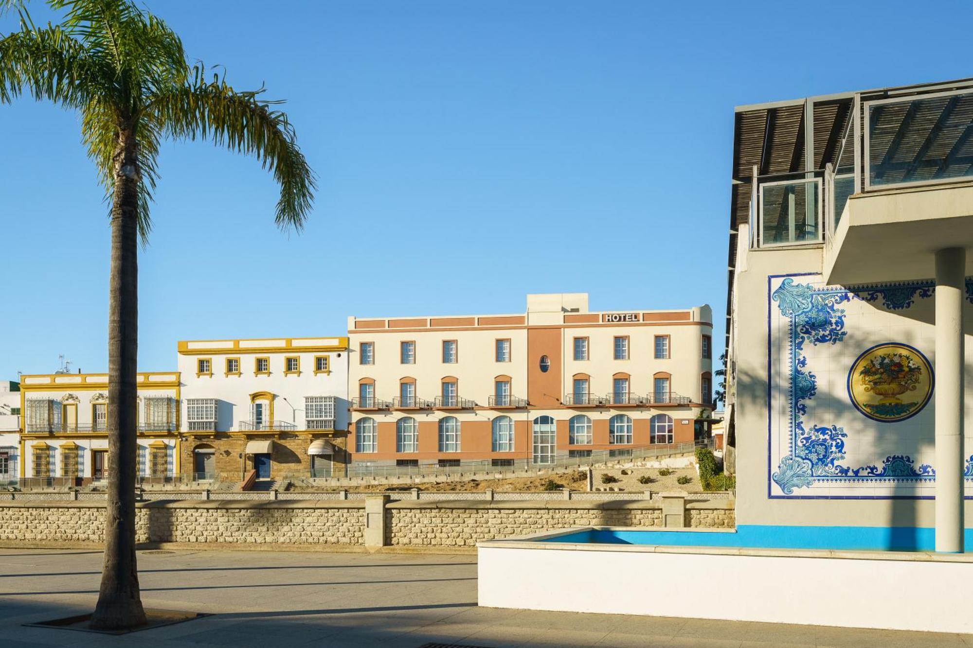 Crisol Chiclana Hotel Chiclana de la Frontera Exterior photo